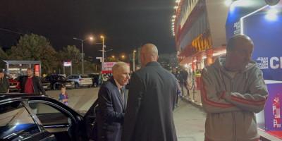 dosao-je-da-podrzi-“orlove”:-dzajic-stigao-na-“marakanu”-(video) dosao-je-da-podrzi-“orlove”:-dzajic-stigao-na-“marakanu”-(video)