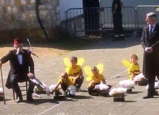 VUK NAS OVENČAO KULTURNOM SVEŠĆU: Održan 93. Vukov sabor u Tršiću kod Loznice (FOTO) vuk-nas-ovencao-kulturnom-svescu:-odrzan-93.-vukov-sabor-u-trsicu-kod-loznice-(foto)