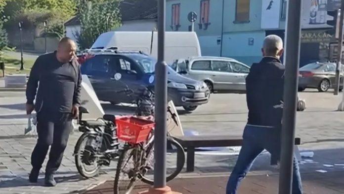 krvavi-pir-blokadera-u-kuli:-zoran-sekerus-krvnicki-sekirom-razbijao-stranacke-standove-sns-i-povredio-dvoje-ljudi