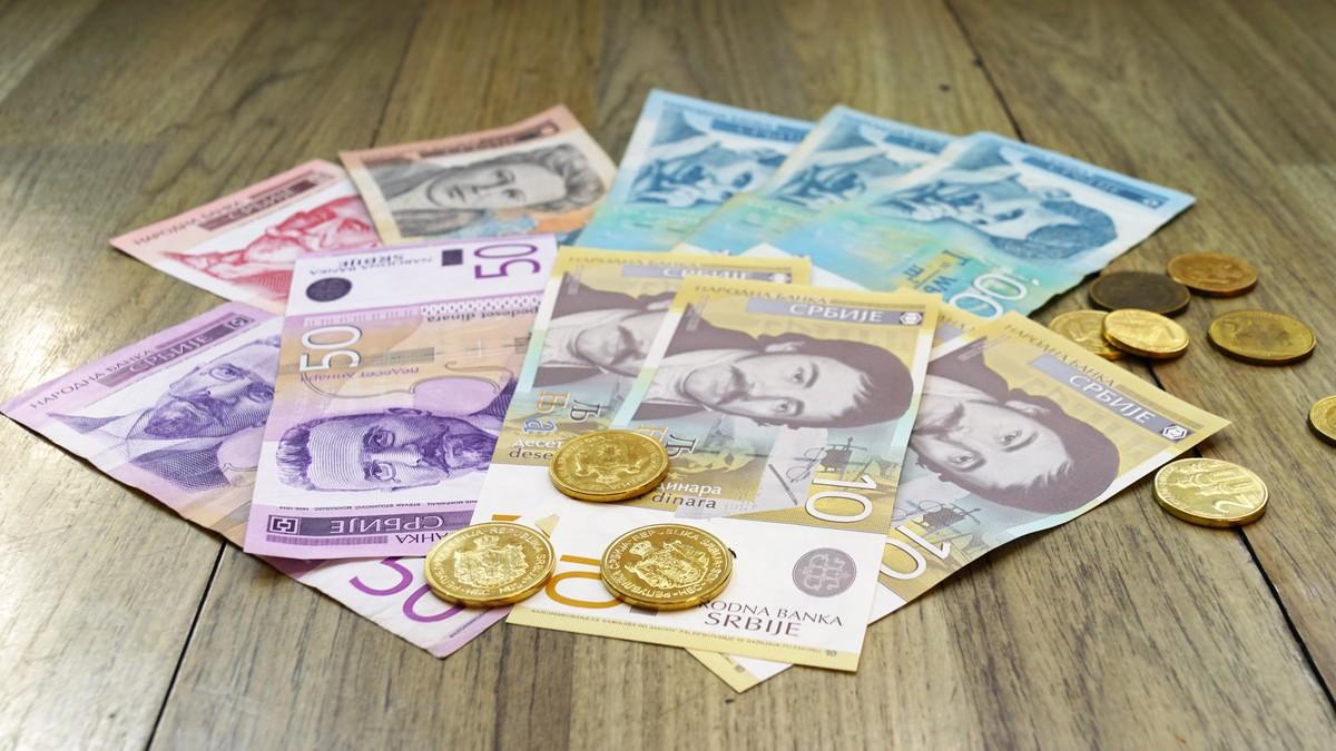 umesto-6000,-beogradanki-leglo-7.700-dinara:-zasto-su-pojedini-gradani-dobili-veci-iznos-drzavne-pomoci-i-kako-da-proverite-svoj-racun umesto-6000,-beogradanki-leglo-7.700-dinara:-zasto-su-pojedini-gradani-dobili-veci-iznos-drzavne-pomoci-i-kako-da-proverite-svoj-racun