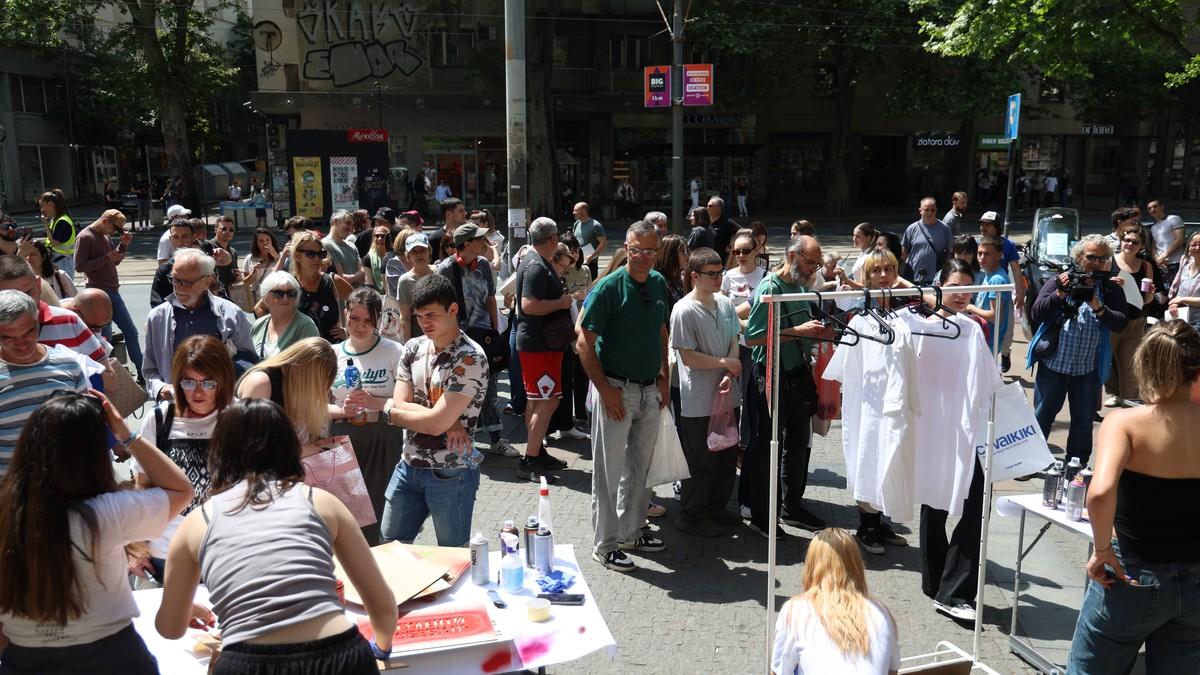 studentska-lista-prekinula-akciju-student-u-svakom-selu-u-srbiji,-otkazali-skup-u-banjaluci studentska-lista-prekinula-akciju-student-u-svakom-selu-u-srbiji,-otkazali-skup-u-banjaluci