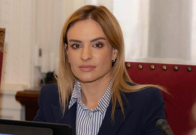od-1.-oktobra-prijava-za-status-roditelja-negovatelja-elektronskim-putem!-durdevic-stamenkovski:-bice-otvorena-i-sos-linija-za-sve-informacije-i-podrsku od-1.-oktobra-prijava-za-status-roditelja-negovatelja-elektronskim-putem!-durdevic-stamenkovski:-bice-otvorena-i-sos-linija-za-sve-informacije-i-podrsku