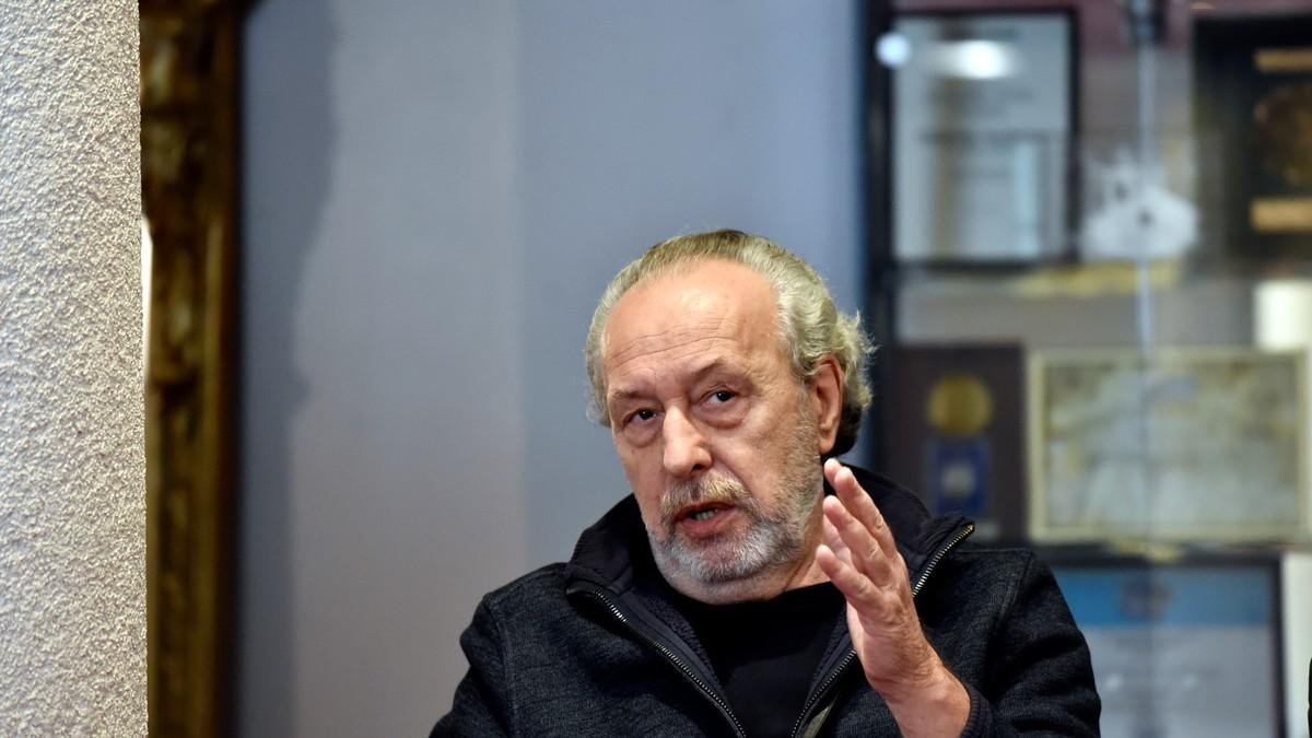 noci-provodio-sa-milenom-dravic,-a-kod-kuce-ga-cekala-najlepsa-hrvatica-nas-glumac-je-roden-na-kosovu,-a-na-pijaci-u-beogradu-ga-obozavaju noci-provodio-sa-milenom-dravic,-a-kod-kuce-ga-cekala-najlepsa-hrvatica-nas-glumac-je-roden-na-kosovu,-a-na-pijaci-u-beogradu-ga-obozavaju