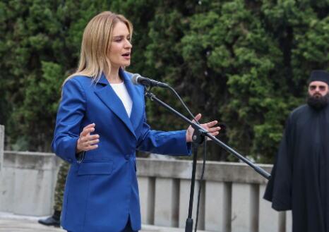 “nasim-venama-protice-krv-njihova!”-reci-durdevic-stamenkovski-sa-zejtinlika-odzvanjaju:-da-mogu-da-govore,-porucili-bi-nam-da-svako-da-doprinos-otadzbini “nasim-venama-protice-krv-njihova!”-reci-durdevic-stamenkovski-sa-zejtinlika-odzvanjaju:-da-mogu-da-govore,-porucili-bi-nam-da-svako-da-doprinos-otadzbini