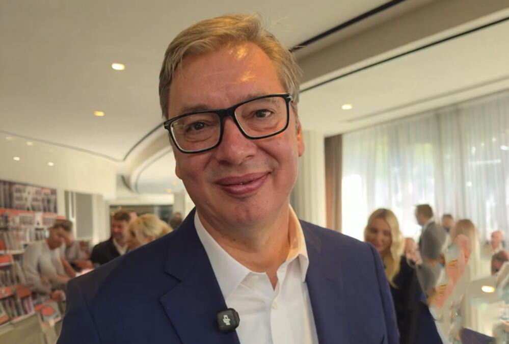 biti-predsednik-srbije-za-mene-je-bila-najveca-cast-vucic-nije-krio-emocije-uoci-ostavke:-trudio-sam-se-da-svaki-dan-dam-sve-od-sebe,-verno,-odano-sluzim-srbiji biti-predsednik-srbije-za-mene-je-bila-najveca-cast-vucic-nije-krio-emocije-uoci-ostavke:-trudio-sam-se-da-svaki-dan-dam-sve-od-sebe,-verno,-odano-sluzim-srbiji