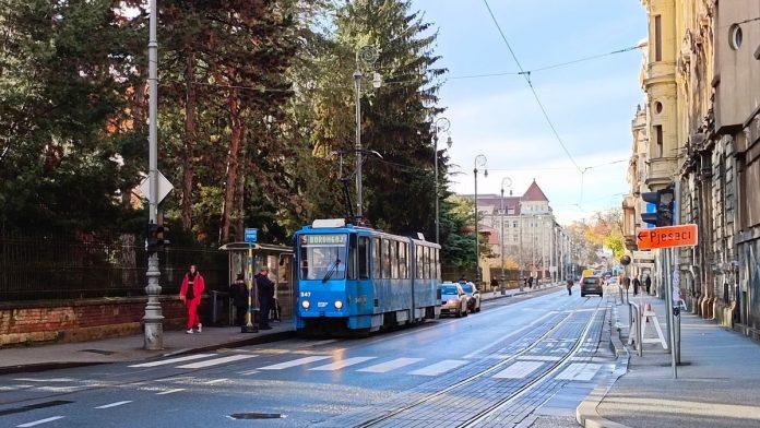 veliki-strajk-u-komsiluku-blokira-grad-u-ponedeljak-u-330-ujutru:-oko-9.200-radnika-obustavlja-rad,a-javni-prevoz-staje
