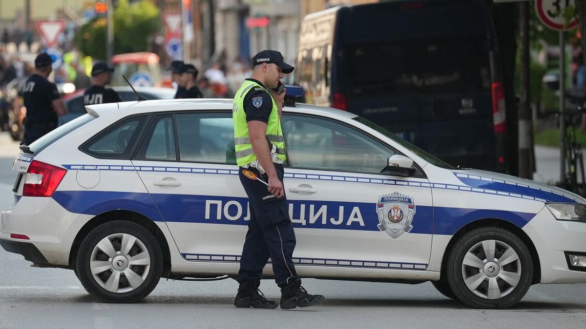udes-kod-orlovace!-jedno-vozilo-se-prevrnulo-na-krov,-ima-povredenih udes-kod-orlovace!-jedno-vozilo-se-prevrnulo-na-krov,-ima-povredenih