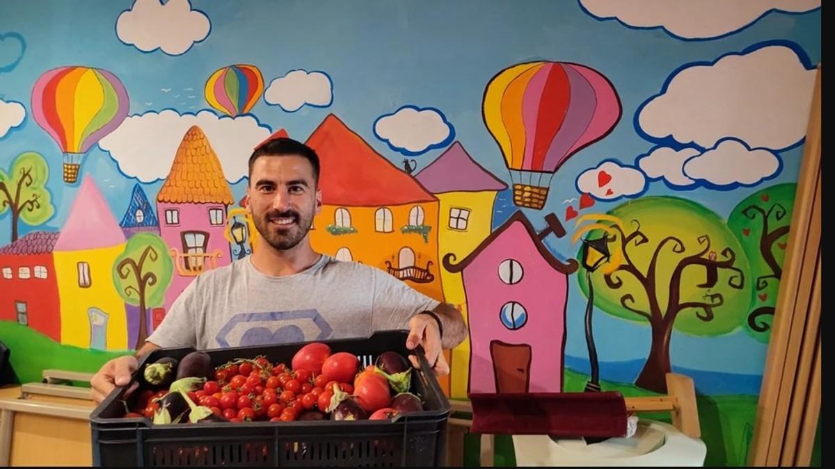 pavle-je-napustio-posao-i-kupio-zemlju-umesto-automobila:-bio-je-student-generacije,-a-danas-vodi-organsko-carstvo pavle-je-napustio-posao-i-kupio-zemlju-umesto-automobila:-bio-je-student-generacije,-a-danas-vodi-organsko-carstvo