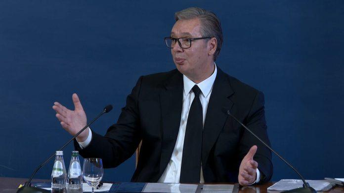 panika-medu-blokaderima,-ne-smeju-ni-3-na-1!-vucic-prihvatio-tv-duel-na-rts,-protivnici-odmah-odbili:-beze-od-debate-jer-nemaju-sta-da-ponude-narodu!