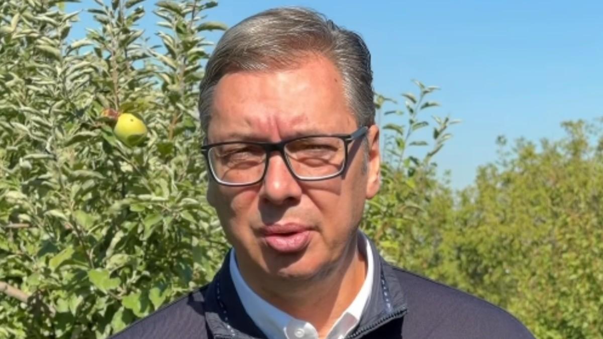 “vreme-je-za-borbu-za-pristojnu-i-normalnu-srbiju”-vucic-najavio-da-ce-provoditi-mnogo-vremena-sa-gradanima-i-otkrio:-“ovo-mi-je-bilo-najsmesnije-u-kampanji,-ali-morao-sam-da-cutim”-(video) “vreme-je-za-borbu-za-pristojnu-i-normalnu-srbiju”-vucic-najavio-da-ce-provoditi-mnogo-vremena-sa-gradanima-i-otkrio:-“ovo-mi-je-bilo-najsmesnije-u-kampanji,-ali-morao-sam-da-cutim”-(video)