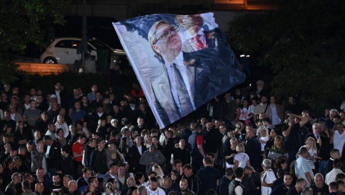 vucic-o-ponizavanju-jednog-deke:-taj-deka-voli-mnogo-ljudi-i-ne-zato-sto-voli-mene,-on-ima-srce-i-emocije,-a-oni-samo-mrznju