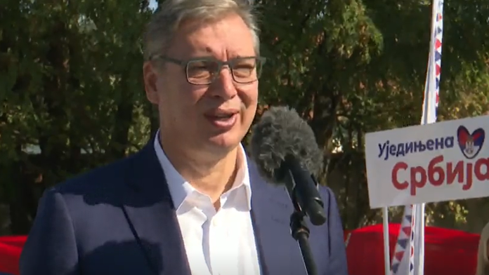 “ovo-govori-kolika-je-nervoza-u-krugovima-hrvatskih-i-bosnjackih-obavestajnih-agencija-zbog-potencijalnih-rezultata”-vucic-o-napadima-na-njegove-roditelje:-“videli-ste-da-se-i-milo-dukanovic-direktno-upleo-u-izbore-u-srbiji”