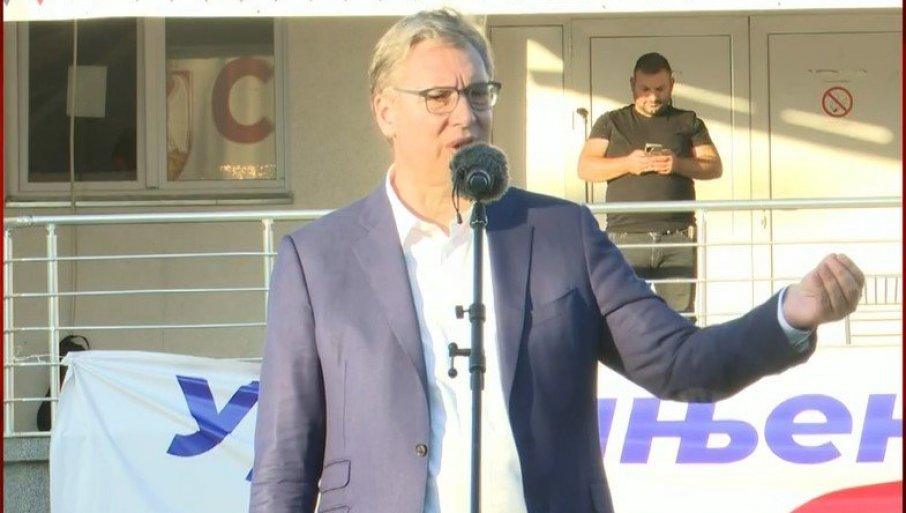vucic-iz-miroca-najavio-veliki-projekat:-odmah-krecemo-sa-brzom-saobracajnicom-do-brze-palanke vucic-iz-miroca-najavio-veliki-projekat:-odmah-krecemo-sa-brzom-saobracajnicom-do-brze-palanke