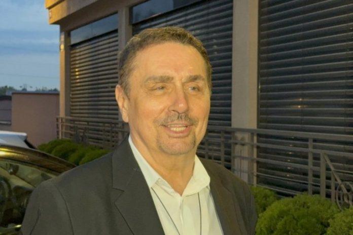 keba-sprema-veliko-slavlje!-pevac-progovorio-o-unucetu:-vezbam-da-budem-dobar-deda!