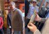 VUČIĆ DOBIO NEOBIČAN POKLON OD GRAĐANA: “Neviđenu čast mi je ukazao deka Milutin” (VIDEO) vucic-dobio-neobican-poklon-od-gradana:-“nevidenu-cast-mi-je-ukazao-deka-milutin”-(video)