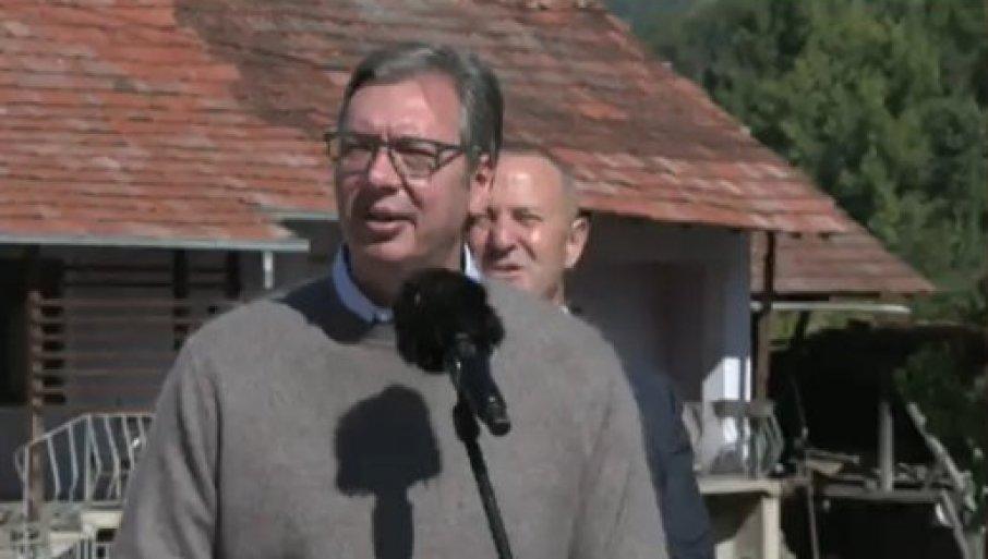 jasna-poruka-vucica-blokaderima:-drzavu-ne-moze-da-vodi-onaj-koji-ce-pesnicom-da-udara-zenu-u-glavu! jasna-poruka-vucica-blokaderima:-drzavu-ne-moze-da-vodi-onaj-koji-ce-pesnicom-da-udara-zenu-u-glavu!