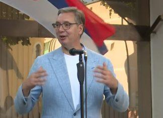 HVALA ZA SVE ŠTO STE URADILI ZA SRBIJU Vučić penzionerima: Rast penzija će biti značajan hvala-za-sve-sto-ste-uradili-za-srbiju-vucic-penzionerima:-rast-penzija-ce-biti-znacajan