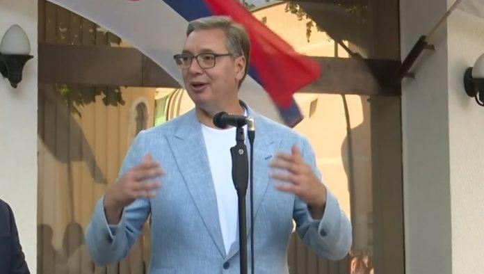 hvala-za-sve-sto-ste-uradili-za-srbiju-vucic-penzionerima:-rast-penzija-ce-biti-znacajan
