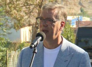 IZBORI OD PRESUDNOG ZNAČAJA Vučić u Irigu poslao snažnu poruku: “Vi ste dovoljno mudri da rzlikujete rad od nerada” izbori-od-presudnog-znacaja-vucic-u-irigu-poslao-snaznu-poruku:-“vi-ste-dovoljno-mudri-da-rzlikujete-rad-od-nerada”
