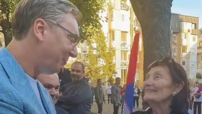 “moje-postovanje-za-sve-sto-si-uradio”-vucic-podelio-snimak-emotivnog-susreta-sa-nastavnicom-nadom