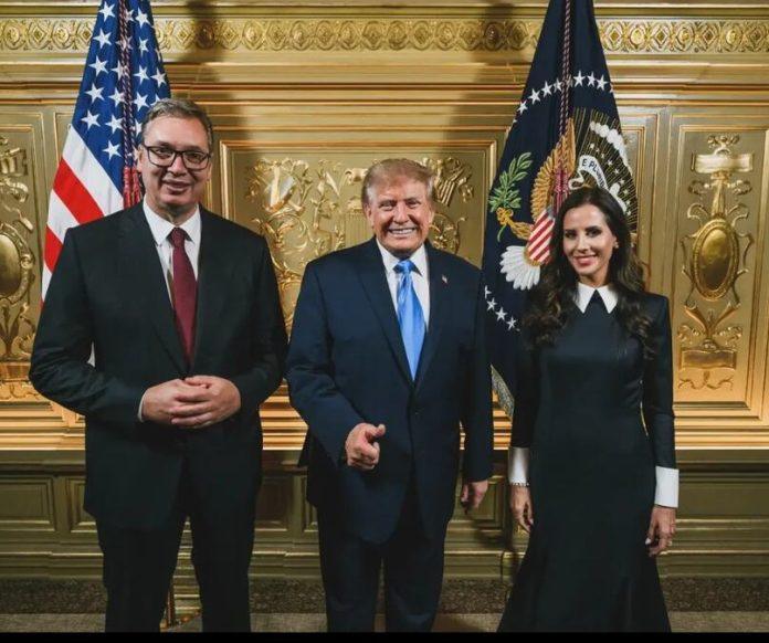 slika-koja-rusi-podle-lazi-blokadera:-tamara-vucic-objavila-fotografiju-aleksandra-vucica-i-donalda-trampa-kako-nasmejani-poziraju-u-njujorku