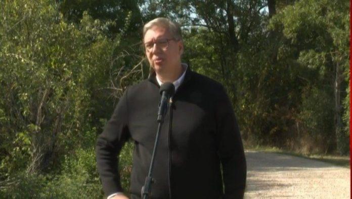 vucic-nastavlja-bitku-za-srbiju-sa-narodom-u-aleksincu-–-ori-se-“aco,-srbine”