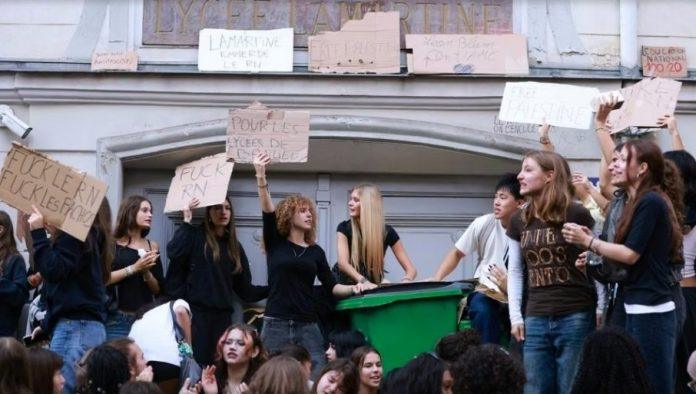 nova-brani-blokade-i-u-francuskoj:-kad-protestuju-ucenici-–-to-je-borba-za-prava,-a-kad-se-blokira-srbija?-(foto)