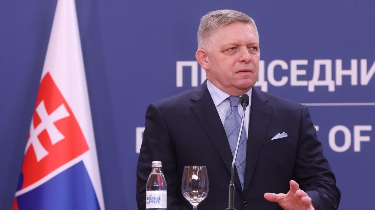 “kada-je-u-pitanju-kosovo,-nikada-vas-necemo-izneveriti”-govor-roberta-fica-procitan-na-skupu-sns-u-areni:-podrzavam-srbiju-i-vucica-jer-slusa-svoj-narod!” “kada-je-u-pitanju-kosovo,-nikada-vas-necemo-izneveriti”-govor-roberta-fica-procitan-na-skupu-sns-u-areni:-podrzavam-srbiju-i-vucica-jer-slusa-svoj-narod!”