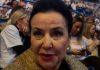 SNEŽANA SAVIĆ U ARENI: Tri poljupca za Vučića, pa jasna poruka (VIDEO) snezana-savic-u-areni:-tri-poljupca-za-vucica,-pa-jasna-poruka-(video)