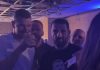 Baš mu je bilo milo šta čuje: Ovom obradom čuvene pesme su u kafani ispratili Edina Džeka u legendu /VIDEO/ bas-mu-je-bilo-milo-sta-cuje:-ovom-obradom-cuvene-pesme-su-u-kafani-ispratili-edina-dzeka-u-legendu-/video/