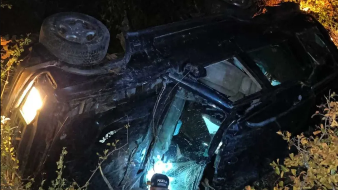 drama-u-kanjonu-komarnice!-auto-sa-stranim-drzavljaninom-sleteo-u-provaliju:-vatrogasci-ga-jedva-izvukli,-tesko-povreden-prebacen-u-bolnicu-(foto)