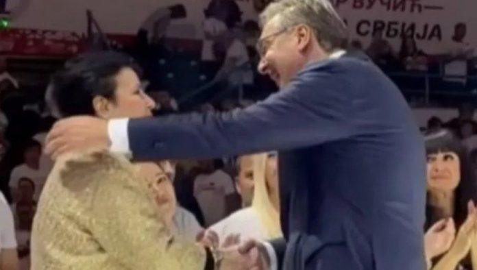 tri-poljupca-za-vucica!-“hvala-vam,-draga-snezana,-na-ljubavi,-podrsci-i-poverenju”-(video)