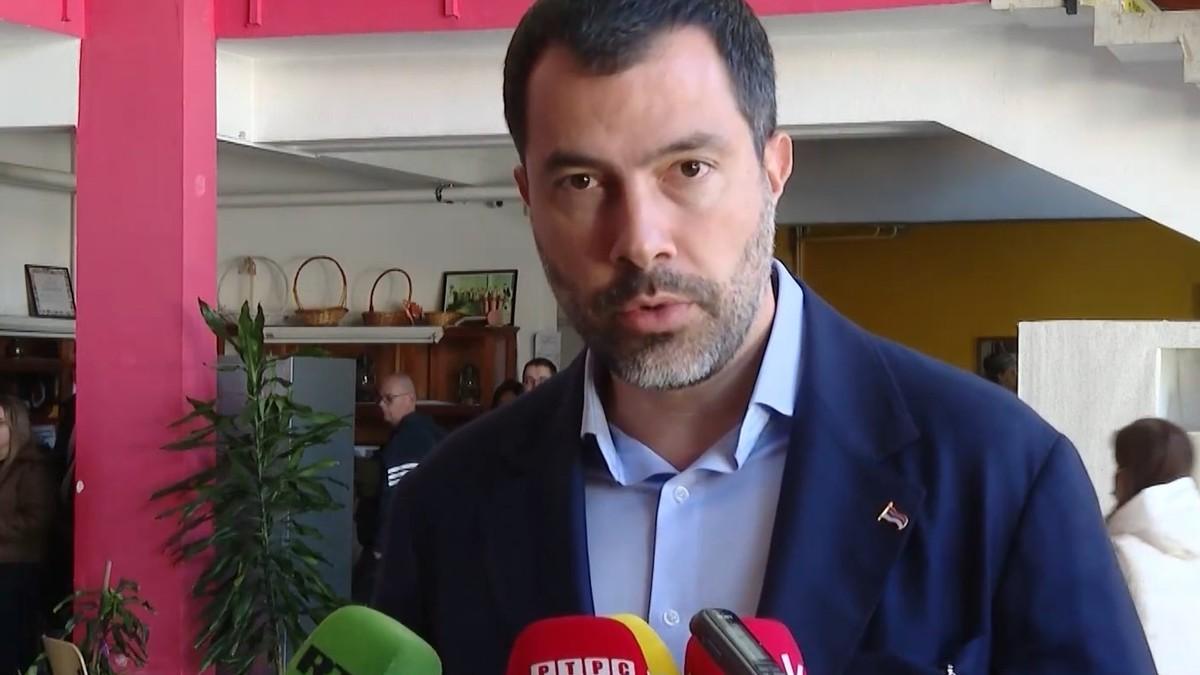 igor-dodik-glasao-u-banjaluci:-ocekujemo-33-od-34-mandata-(video) igor-dodik-glasao-u-banjaluci:-ocekujemo-33-od-34-mandata-(video)