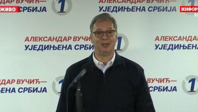 “hvala-ljudi-na-divnom-doceku”-vucic-stigao-u-backu-palanku:-stavio-sam-naocare-i-uopste-ne-vidim-kraj