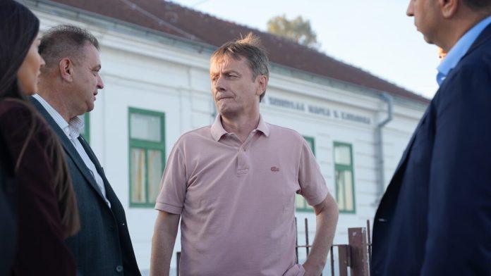 stara-skola-u-bresnici-postaje-moderan-vrtic!-stize-neverovatna-promena,-bas-ono-sto-je-trebalo-mladim-roditeljima,-lista-cekanja-bice-smanjena-(foto)