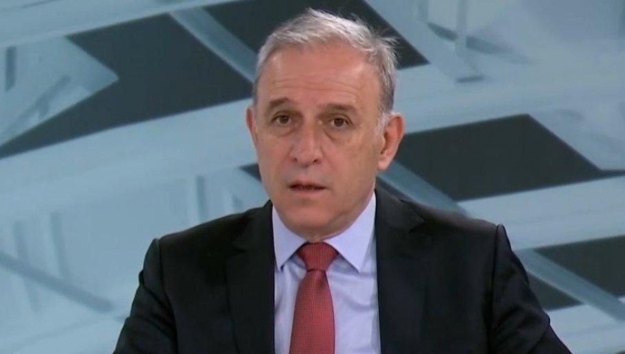 “ponose,-nebitan-si”-rasulo-u-blokadersko-opozicionim-redovima!-(video) “ponose,-nebitan-si”-rasulo-u-blokadersko-opozicionim-redovima!-(video)