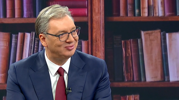 “ovo-je-osveta-srbiji-za-neuvodenje-sankcija-rusiji”-vucic:-“neko-spolja-im-je-rekao-da-iskoriste-taj-slogan-–-mi-znamo-kako”