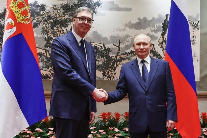“taj-papir-si-dobio-od-mog-izdajnika,-nisi-dobio-od-srpskog-rodoljuba”-vucic-o-detaljima-jednog-susreta-sa-putinom:-“poljubio-ikonu,-triput-se-prekrstio…”