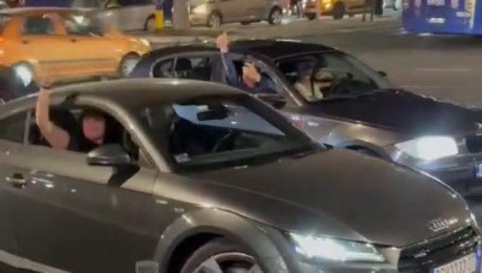 gradani-na-konjarniku-pozdravljali-aktiviste-sns:-uzvikivali-“aco,-srbine”-u-znak-podrske-aleksandru-vucicu-(video)