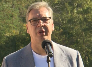 Vučić nastavlja obilazak Srbije, stigao u Jabučje: “Moraćemo to da rešimo” vucic-nastavlja-obilazak-srbije,-stigao-u-jabucje:-“moracemo-to-da-resimo”