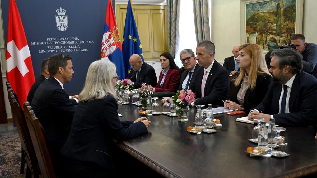 brnabic-i-duric-sa-clanovima-pgp-svajcarska-–-srbija-o-daljem-unapredenju-bilateralne-saradnje brnabic-i-duric-sa-clanovima-pgp-svajcarska-–-srbija-o-daljem-unapredenju-bilateralne-saradnje