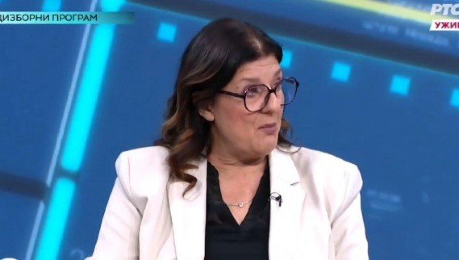 skandal!-blokaderka-sa-“studentkse-liste”-odbila-da-osudi-sramno-ponasanje-i-uvrede-ilije-srdanovica-na-racun-novinarke-(video) skandal!-blokaderka-sa-“studentkse-liste”-odbila-da-osudi-sramno-ponasanje-i-uvrede-ilije-srdanovica-na-racun-novinarke-(video)