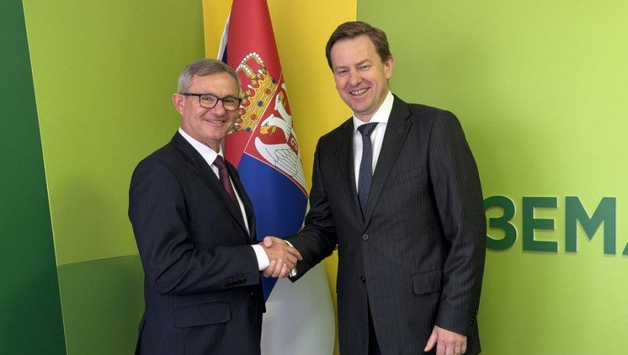 ministar-glamocic-sa-ambasadorom-slovacke:-prijateljstvo-i-partnerstvo-srbije-i-slovacke-jacamo-i-konkretnim-projektima-u-poljoprivredi ministar-glamocic-sa-ambasadorom-slovacke:-prijateljstvo-i-partnerstvo-srbije-i-slovacke-jacamo-i-konkretnim-projektima-u-poljoprivredi