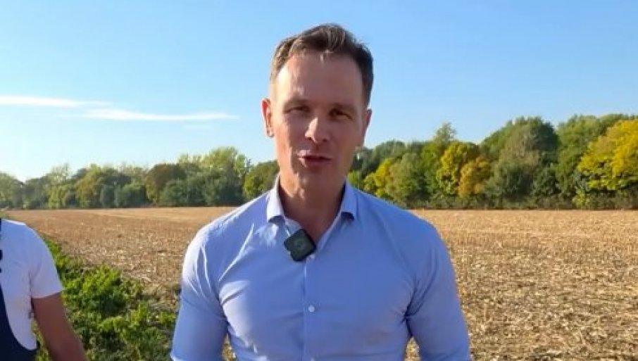 “sve-pocinje-na-njivi,-pa-tek-onda-u-kuci”-mali:-lepo-je-videti-da-nastavljaju-tradiciju-koja-se-u-ovom-kraju-neguje-generacijama-(video) “sve-pocinje-na-njivi,-pa-tek-onda-u-kuci”-mali:-lepo-je-videti-da-nastavljaju-tradiciju-koja-se-u-ovom-kraju-neguje-generacijama-(video)