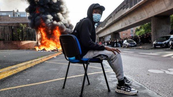 gradonacelnik-pariskog-predgrada:-protesti-ovde-nisu-novina,-desavaju-se-na-pocetku-svake-skolske-godine gradonacelnik-pariskog-predgrada:-protesti-ovde-nisu-novina,-desavaju-se-na-pocetku-svake-skolske-godine