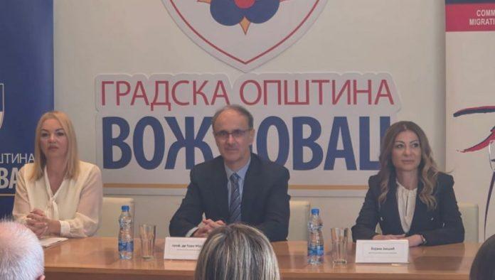macut-na-vozdovcu-urucio-53-ugovora:-podrska-porodicama-izbeglica-i-interno-raseljenih-lica-(foto/video)
