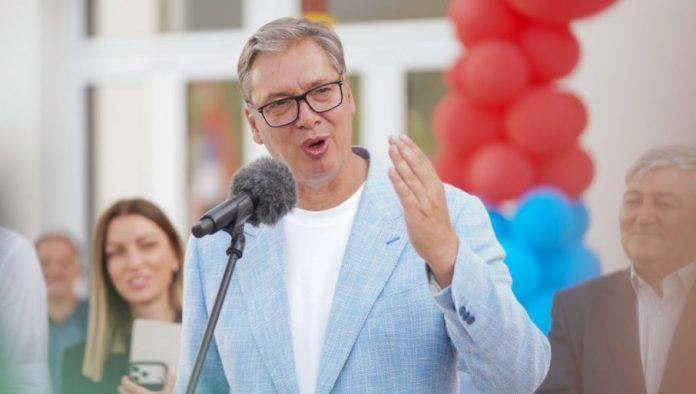 oglasio-se-vucic:-ne-damo-vam-da-nam-unistite-srbiju-(video)