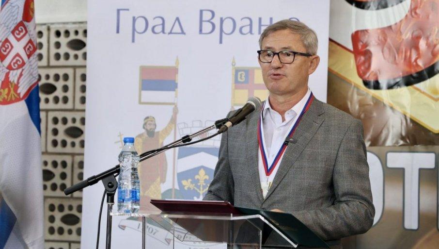 vise-od-milijardu-dinara-za-poljoprivrednike-u-topoli:-sa-oplenacke-berbe-stigla-poruka-o-novim-ulaganjima vise-od-milijardu-dinara-za-poljoprivrednike-u-topoli:-sa-oplenacke-berbe-stigla-poruka-o-novim-ulaganjima