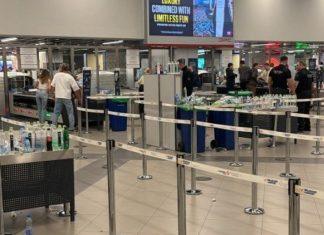 NA AERODROMU “NIKOLA TESLA” IZVRŠEN PONOVNI PREGLED CELE TRANSFERNE ZONE: Gužve prošle, oglasila se i Er Srbija na-aerodromu-“nikola-tesla”-izvrsen-ponovni-pregled-cele-transferne-zone:-guzve-prosle,-oglasila-se-i-er-srbija