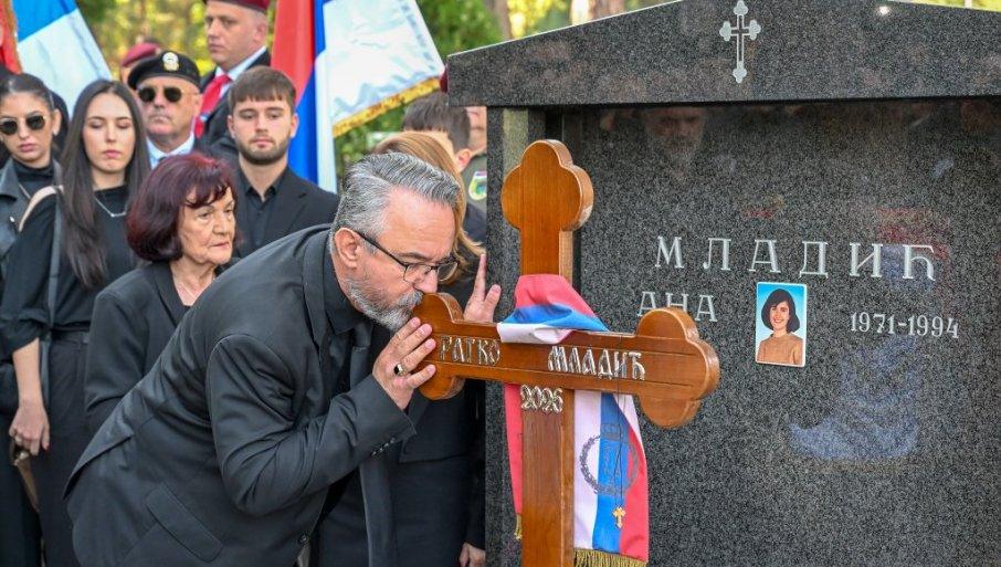 zauvek-odani-ratku-mladicu,-zbogom-generale:-na-topciderskom-groblju-odrzan-pomen-40-dana-od-smrti zauvek-odani-ratku-mladicu,-zbogom-generale:-na-topciderskom-groblju-odrzan-pomen-40-dana-od-smrti